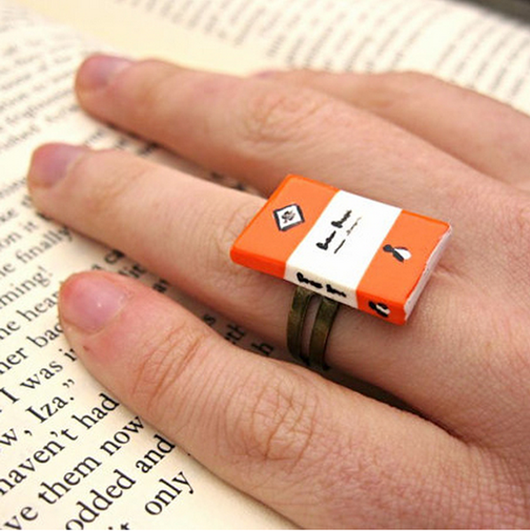 Classic Penguin book ring
