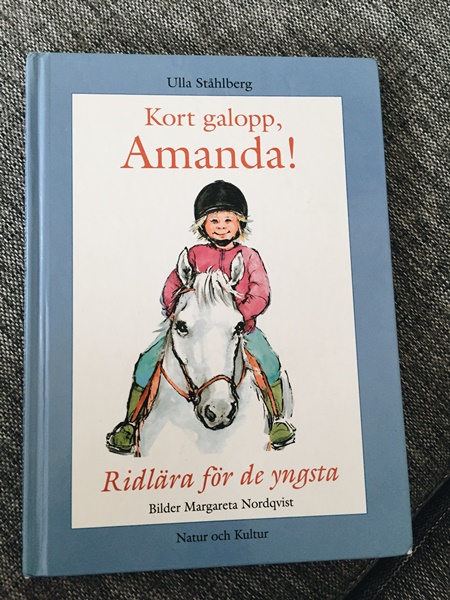 Kort galopp, Amanda! av Ulla Ståhlberg