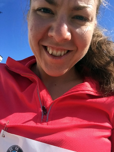 Såhär peppad (och bländad) var jag innan loppet. ;)