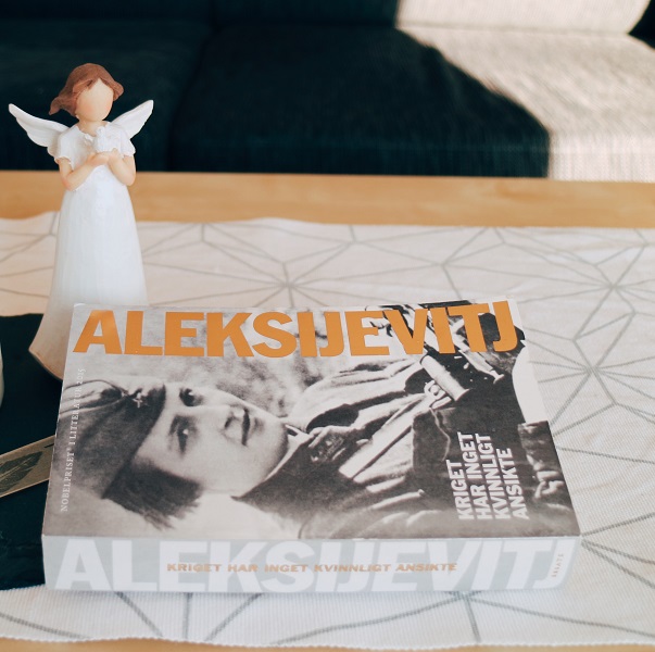 Kriget har inget kvinnligt ansikte av Svetlana Aleksijevitj