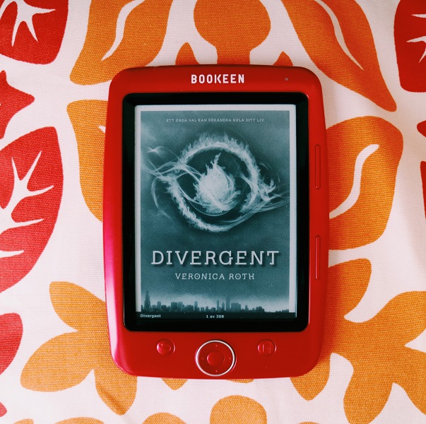Divergent av Veronica Roth