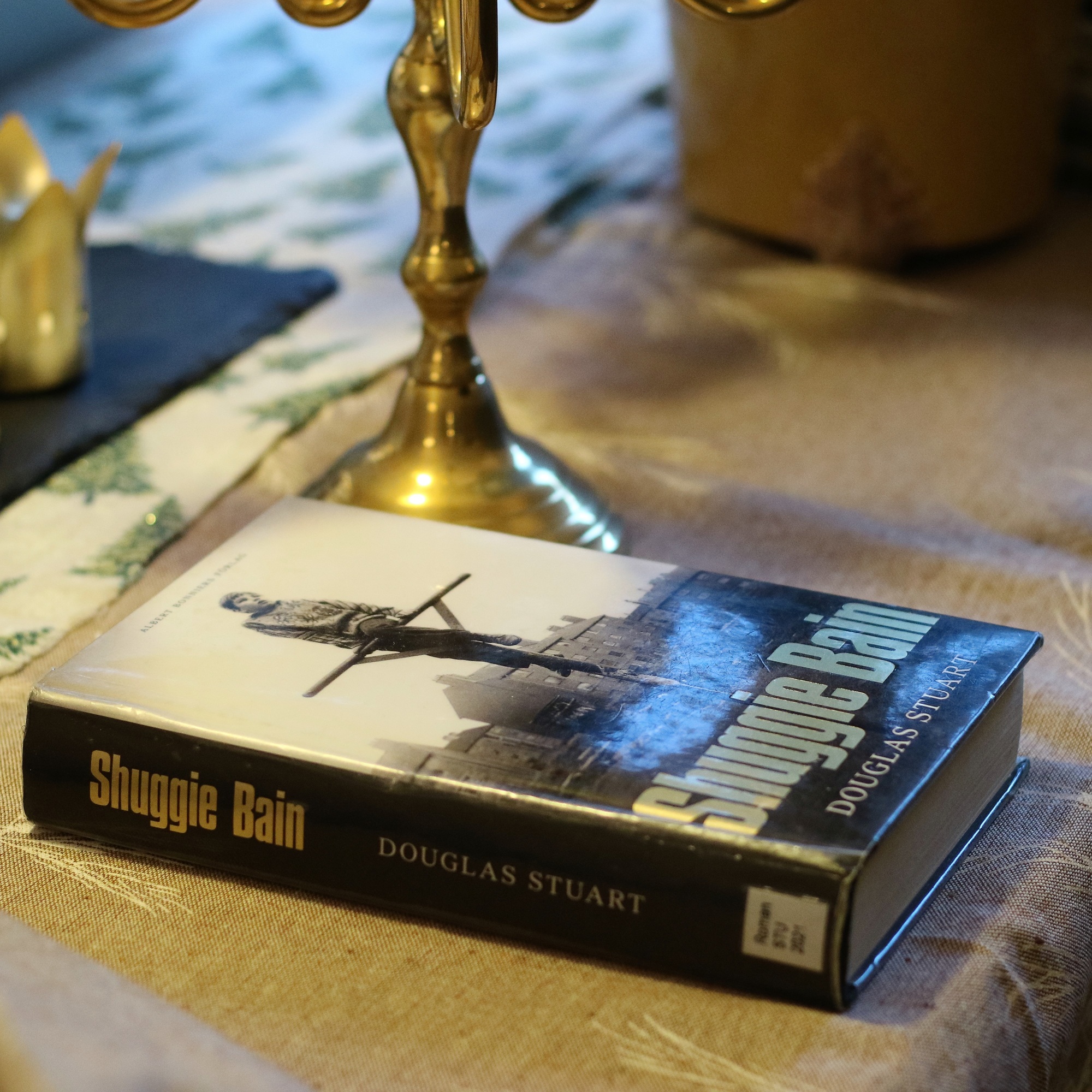 Shuggie Bain av Douglas Stuart